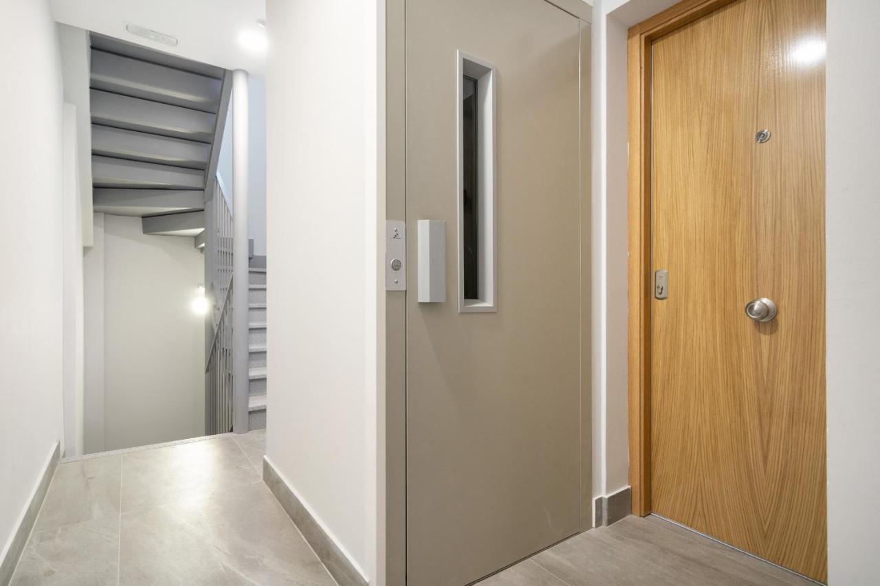 Apartamentos Reformados En Madrid Rio Ngoại thất bức ảnh