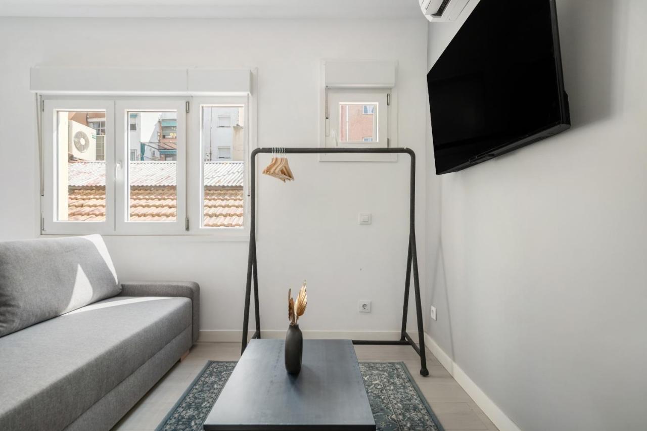 Apartamentos Reformados En Madrid Rio Ngoại thất bức ảnh