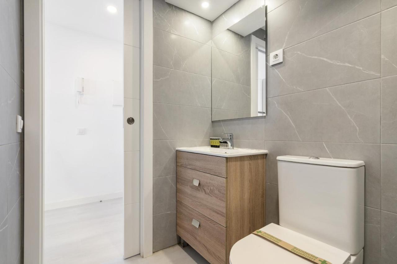 Apartamentos Reformados En Madrid Rio Ngoại thất bức ảnh